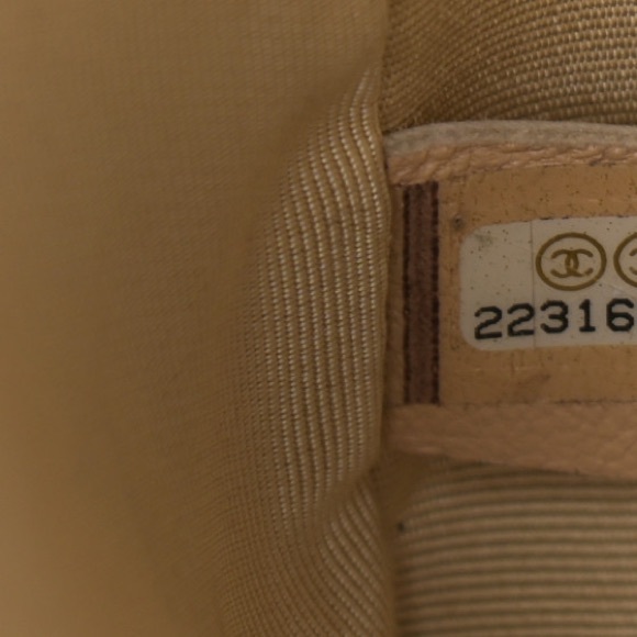 Chanel Diagonal Patent Quilted Flap Black - Picture 5 of 5